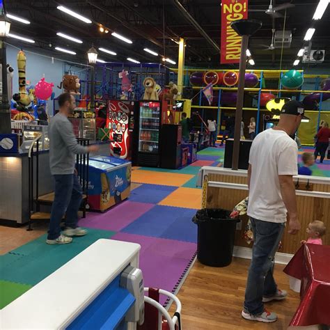 Bettes fun center - From Bumper Boats and Laser Tag to Mini Golf & Go Karts - there are exciting attractions for everyone at the Tukwila Family Fun Center near Seattle, WA.